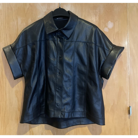 alice + olivia EDYTH VEGAN TOP Black Size S Button Up Shirt Jacket Short Sleeve - Picture 8 of 11